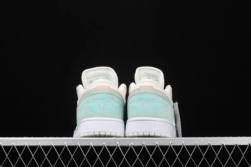 All categories Air Jordan Jordan series basketball shoes Air Jordan 1 Low Air Jordan 1 Low "Paris" AJ1 Joe 1 Paris low-top basketball shoes CV3043-100